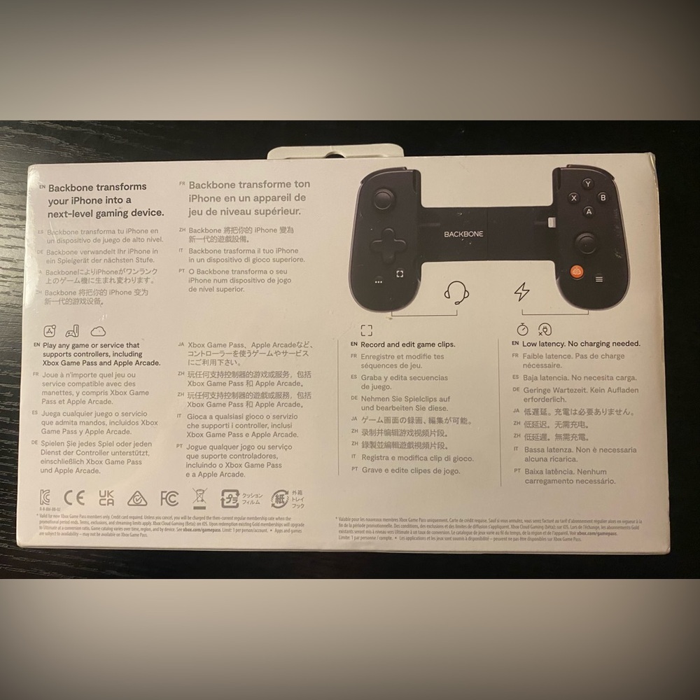 XBOX BACKBONE Handheld Gaming Console for iPhone - Picture 2 of 5